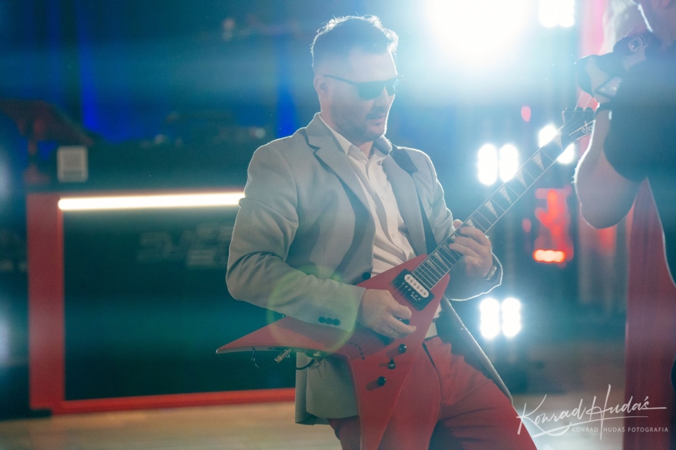 DJ Pedro Elektro – człowiek, który rozkręca imprezy - DJ na wesele